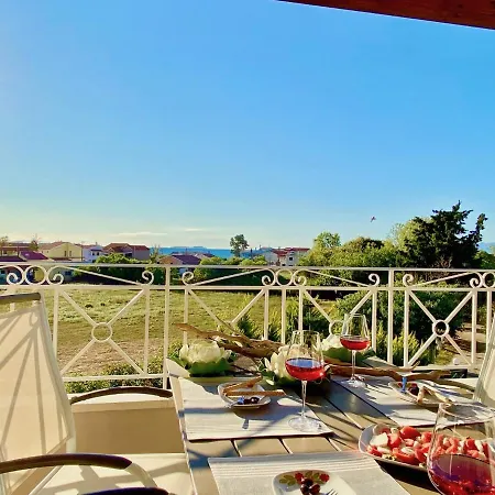 Villa Heart House With Private Pool By Dadovillas