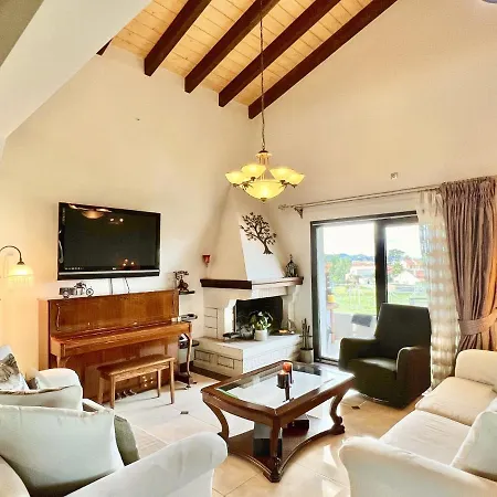 Heart House With Private Pool By Dadovillas *