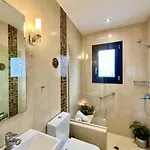 Heart House With Private Pool By Dadovillas