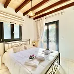 Heart House With Private Pool By Dadovillas Acharavi (Corfu)